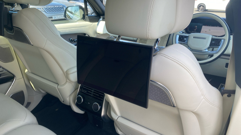 Land Rover Range Rover 4.4 P530 V8 First Edition 4dr Auto Petrol Estate